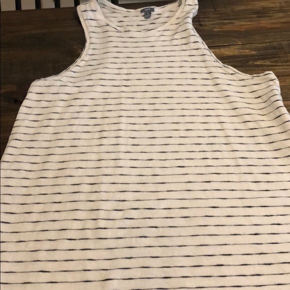 AE Razorback Dress - Picture 3 of 4